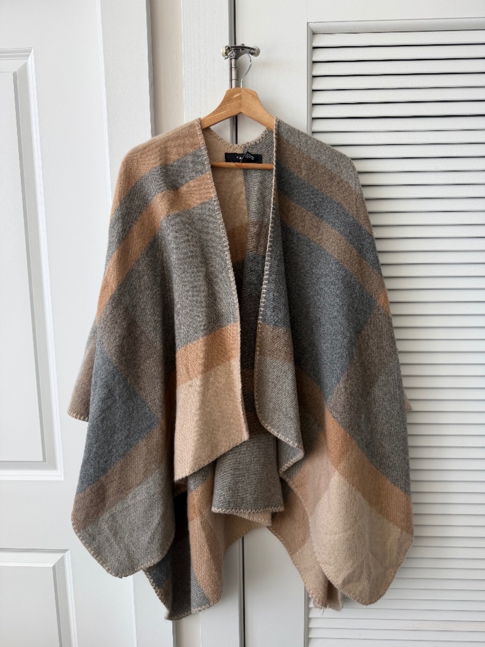 Plaid Winter Poncho/Cape